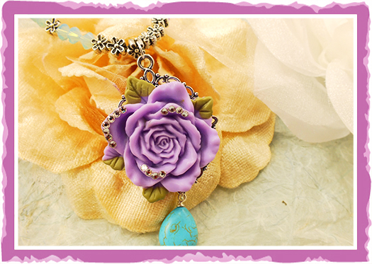 Raindrop Rose Necklace Pic