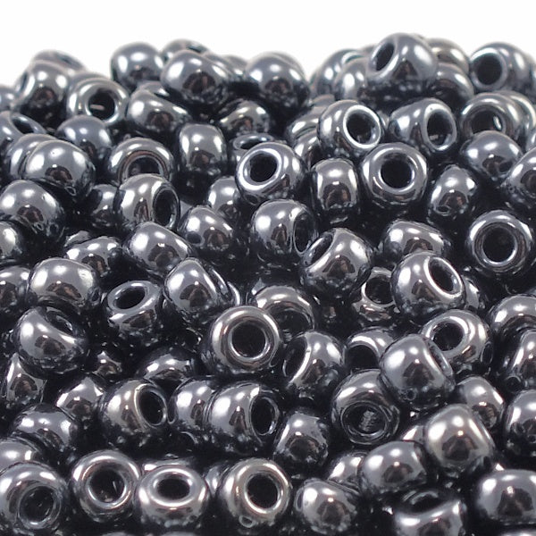 Miyuki Seed Beads 6/0, gunmetal