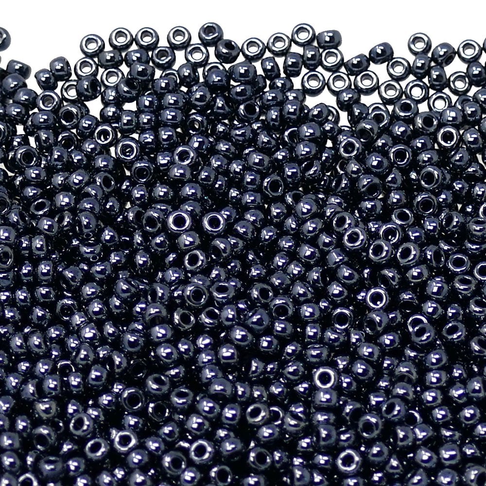 Miyuki Seed Beads 8/0, gunmetal