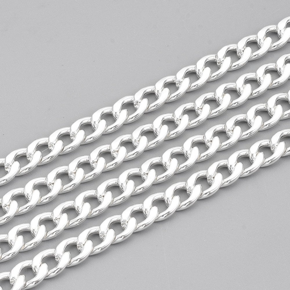 304 stainless steel chunky curb chain, 9x6mm, silver colour, shown in four diagonal strands