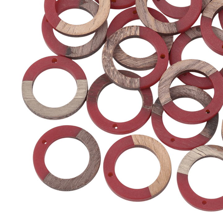28x3mm Resin & Walnut Ring Pendant, walnut/cranberry