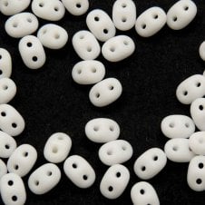 Matubo SuperDuo Czech Beads 2.5x5mm - Chalk Matte - 10g