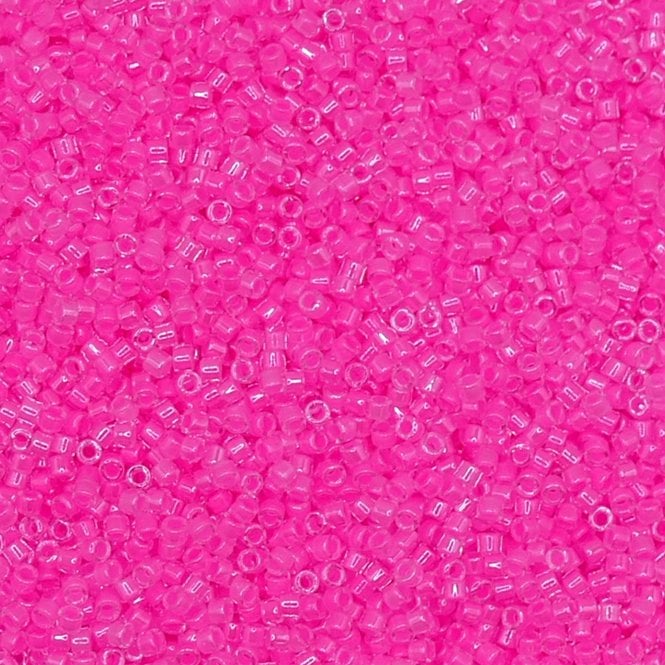  11/0 Delica Seed Beads - Luminous Wild Strawberry (DB2035) - 5g