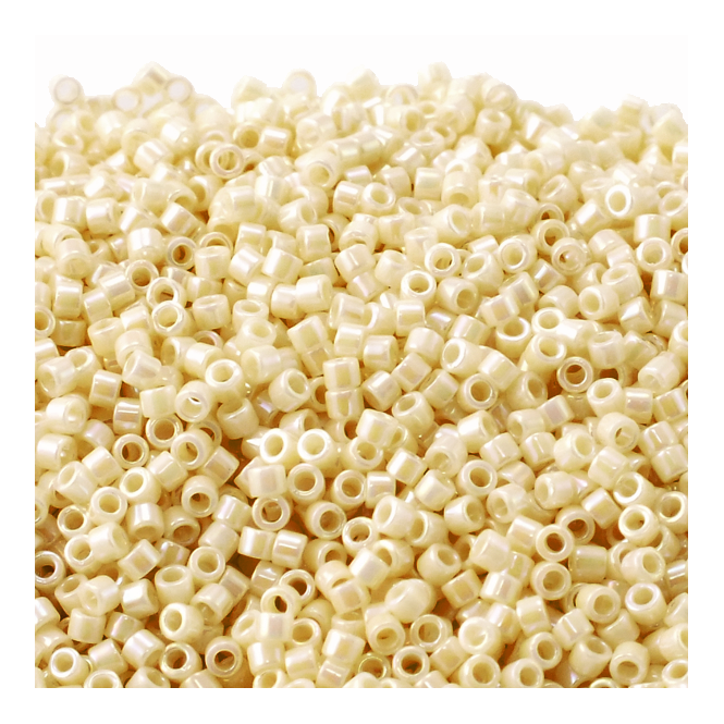  11/0 Delica Seed Beads - Opaque Cream AB (DB157) - 5g