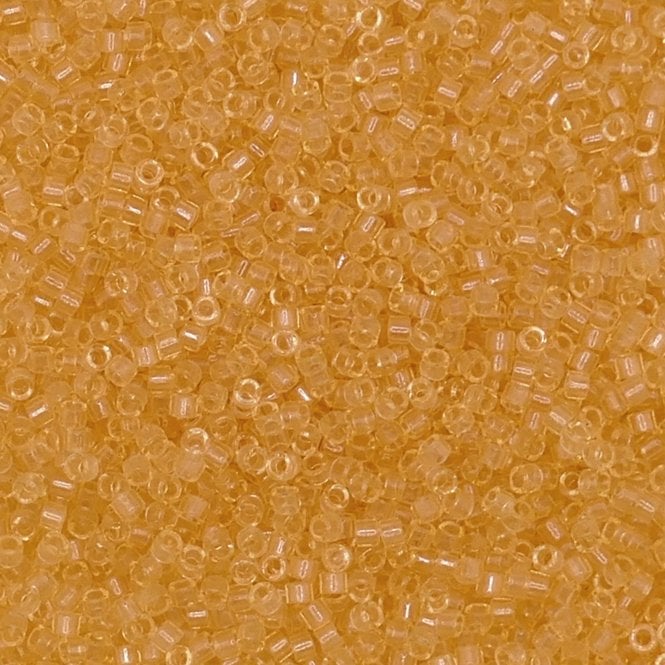  11/0 Delica Seed Beads - Transparent Crystal Ivory (DB1112) - 5g