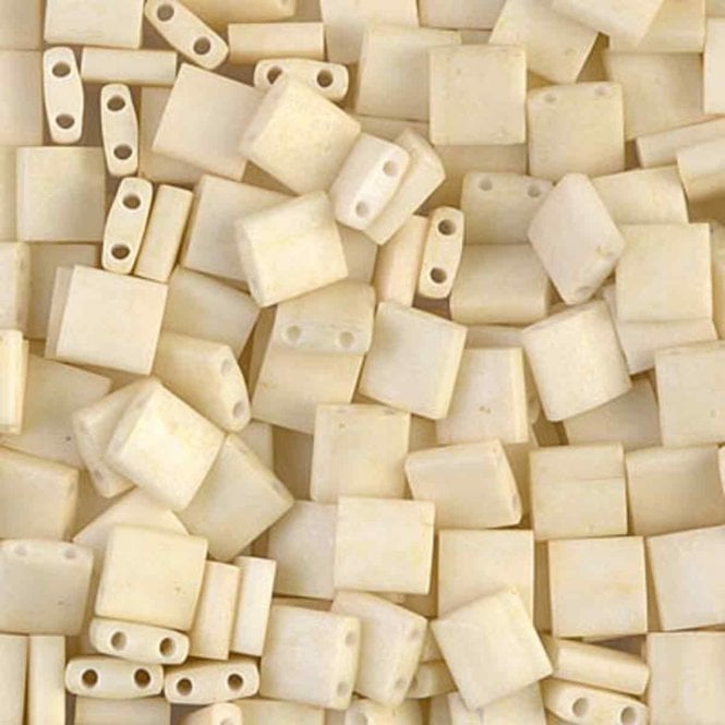  Tila Beads - Matte Cream - 5g