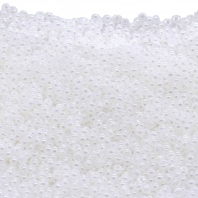  Seed Beads 10/0 - Crystal Inside Lined White - 20g